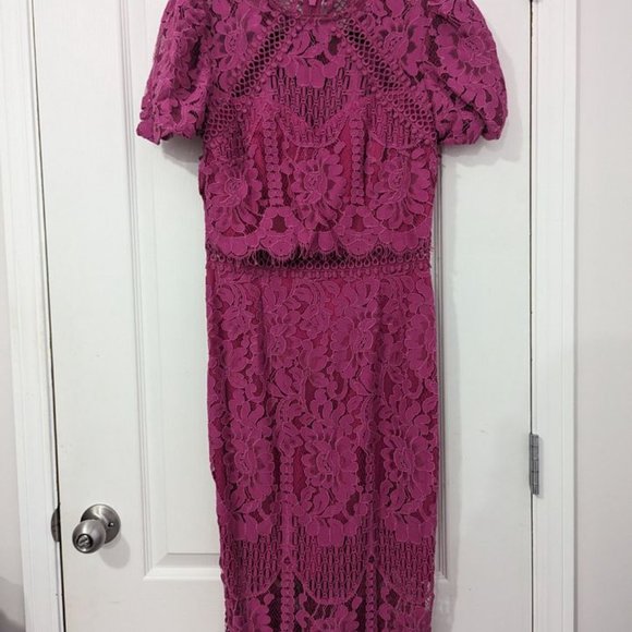 LIPSY Square Neck Puff Sleeve Midi Dress - Picture 8 of 8